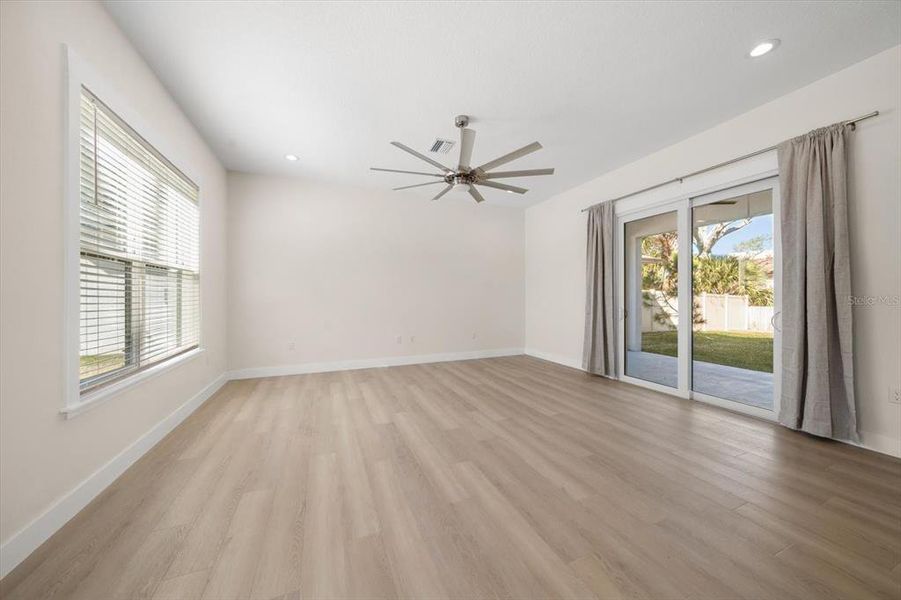 Spacious, unfurnished interior of a new home in , Largo (Image 23).