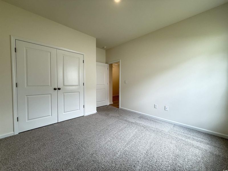 Spacious, unfurnished interior of a new home in Beach Gardens, Conway (Image 24).