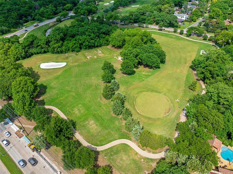 Image 34 of a home in .