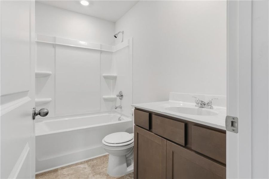 Furnished interior view inside a new home in , Jefferson (Image 8).