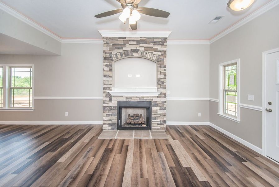 Representative unfurnished interior of a home built from the Pacific by Enchanted Homes in Arcadia Village, Spartanburg (Image 24).