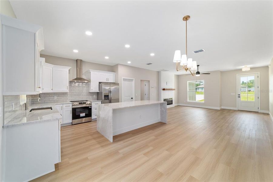 Furnished interior view inside a new home in , Dunnellon (Image 9).