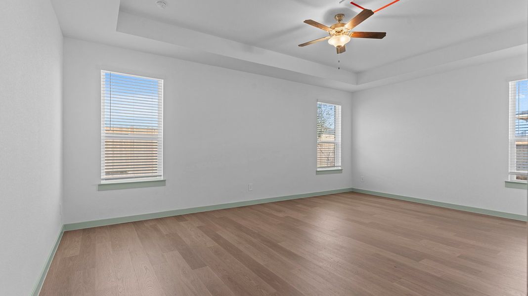 Spacious, unfurnished interior of a new home in Westland Ranch 50' Homesites, League City (Image 18).