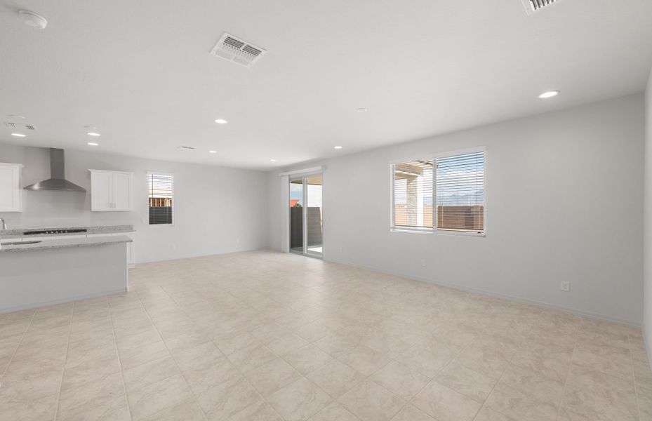 Spacious, unfurnished interior of a new home in Alamar, Avondale (Image 25). Spacious, unfurnished interior of a new home in Alamar, Avondale (Image 25).