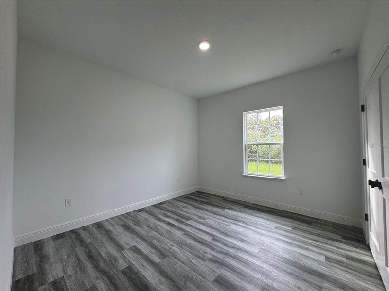 Spacious, unfurnished interior of a new home in , Ocala (Image 19).