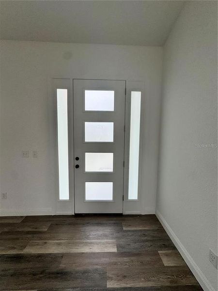 Spacious, unfurnished interior of a new home in , Ocala (Image 18).