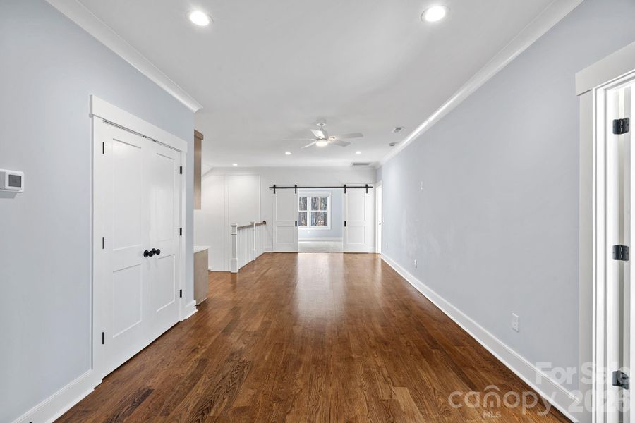 Virtually staged basement. Perfect for lakeside entertaining Virtually staged basement. Perfect for lakeside entertaining