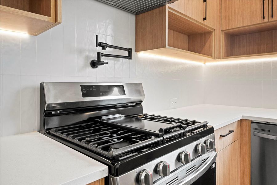 Pot filler/ 6 Burner Range Stove