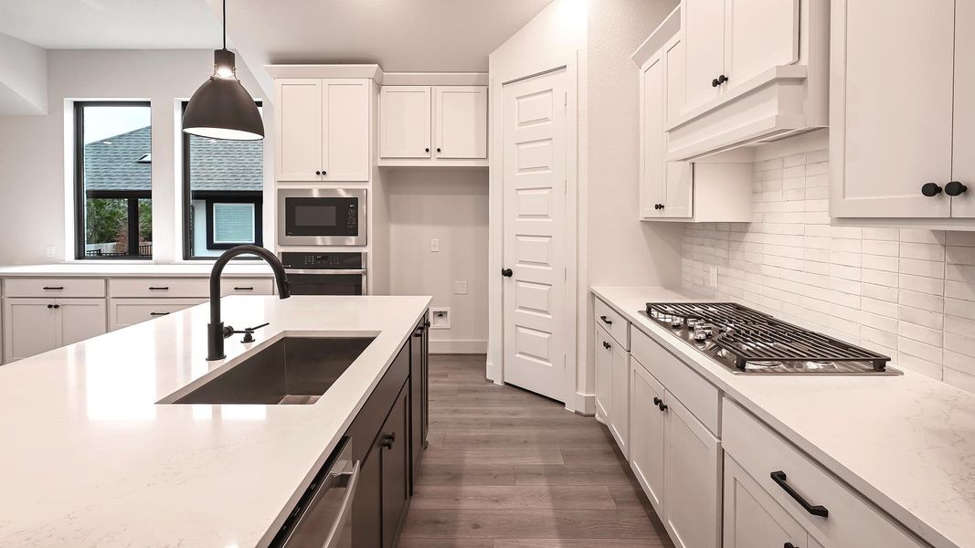 Furnished interior view inside a new home in La Cima 60', San Marcos (Image 7). Furnished interior view inside a new home in La Cima 60', San Marcos (Image 7).