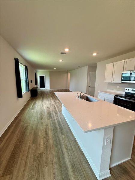 Furnished interior view inside a new home in Star Farms at Lakewood Ranch, Lakewood Ranch (Image 7).