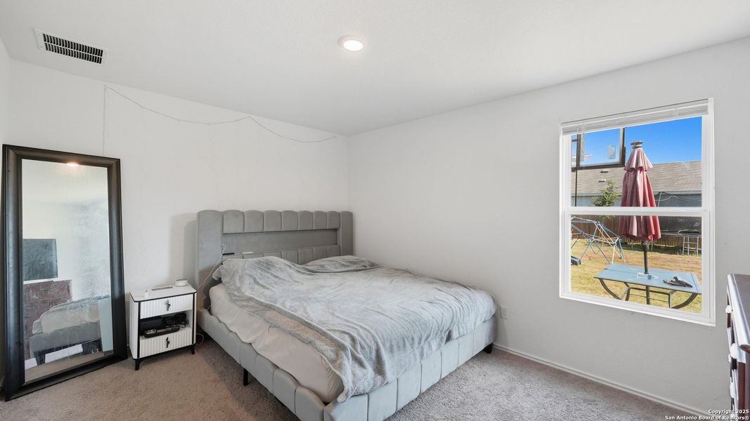 Furnished interior view inside a new home in Spring Grove: Stonehill Collection, St. Hedwig (Image 22). Furnished interior view inside a new home in Spring Grove: Stonehill Collection, St. Hedwig (Image 22).