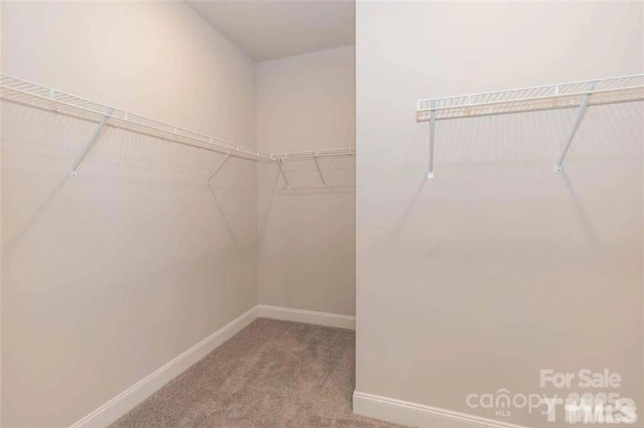 Spacious, unfurnished interior of a new home in Swann Hills, Statesville (Image 8).