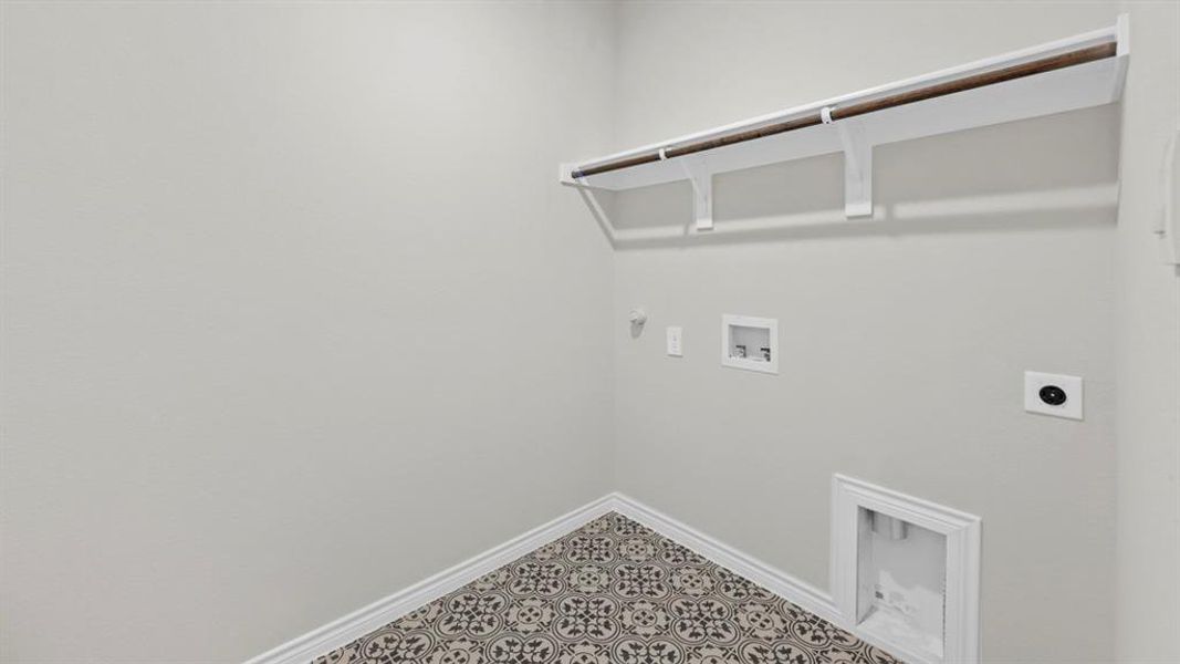 Spacious, unfurnished interior of a new home in Silverado, Aubrey (Image 30). Spacious, unfurnished interior of a new home in Silverado, Aubrey (Image 30).