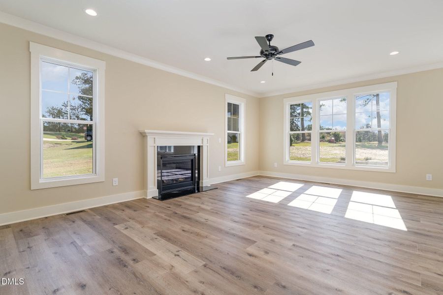 009_dsc07476-edit_290