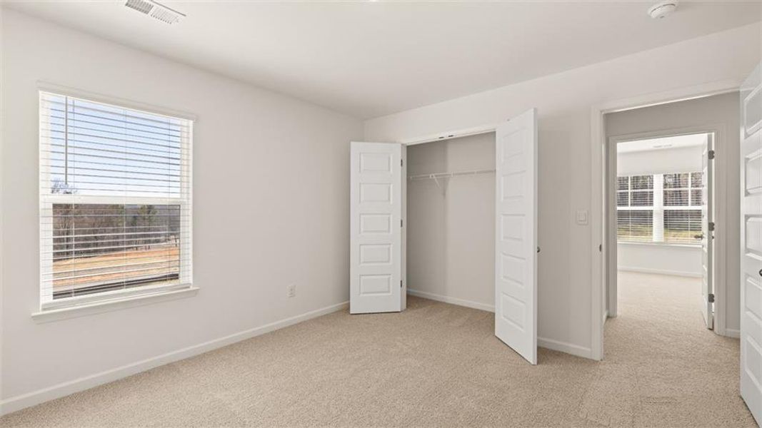 Spacious, unfurnished interior of a new home in Kingston Ranch at Lake Oconee, Buckhead (Image 41).