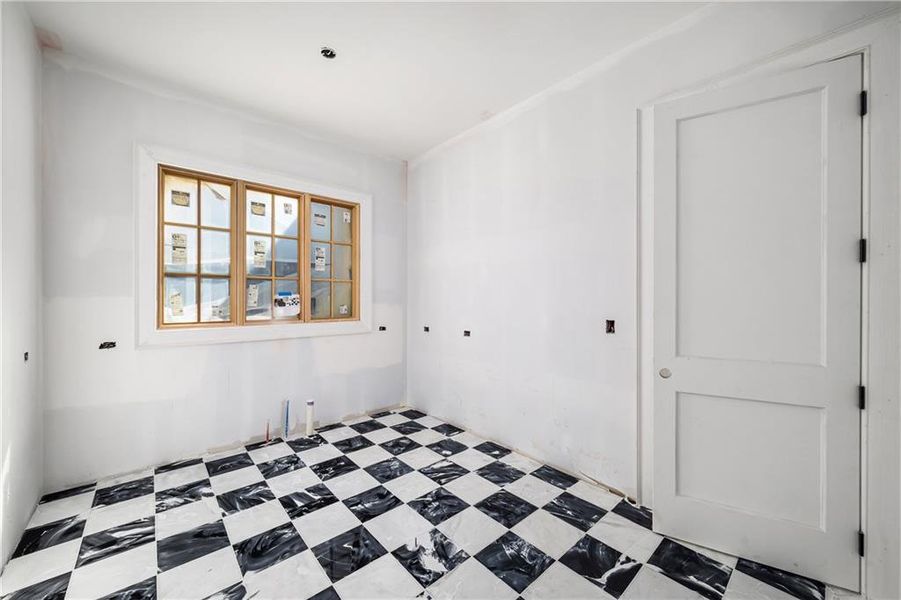 Spacious, unfurnished interior of a new home in , Milton (Image 14).