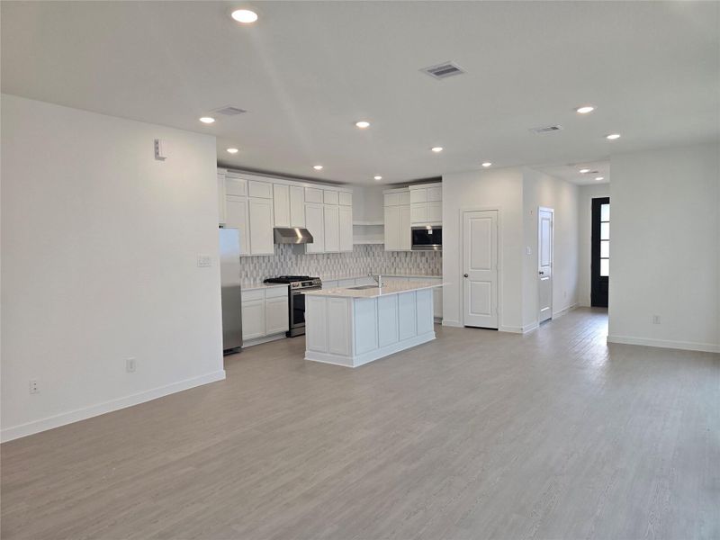 *Not actual home, picture representative of same floor plan* *Not actual home, picture representative of same floor plan*