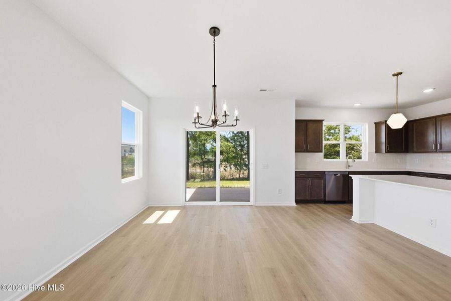 Spacious, unfurnished interior of a new home in Sandy Springs, Aberdeen (Image 20).