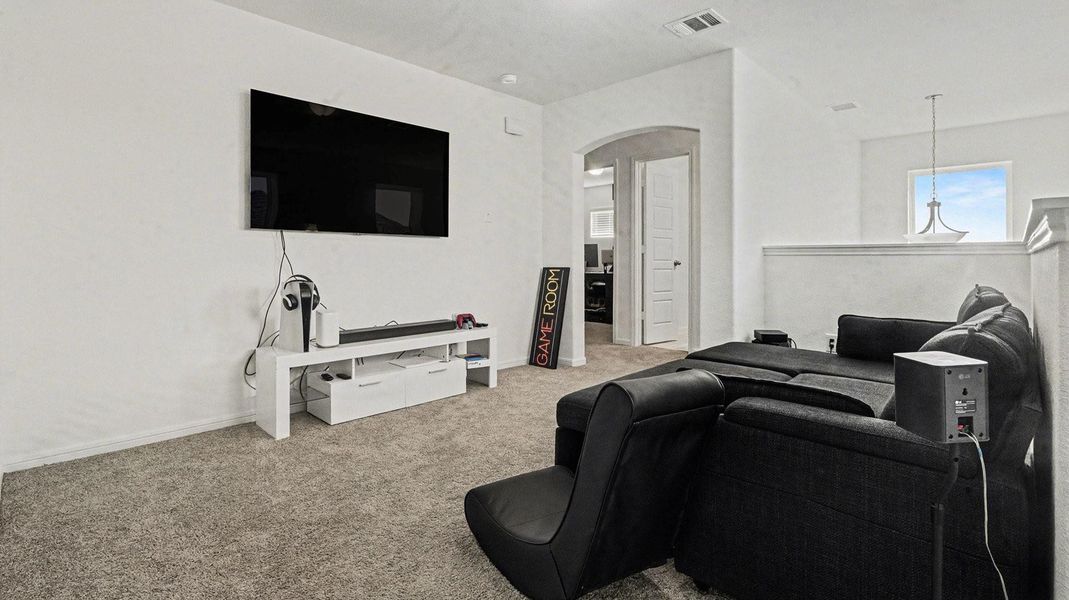 Furnished interior view inside a new home in , Baytown (Image 20).