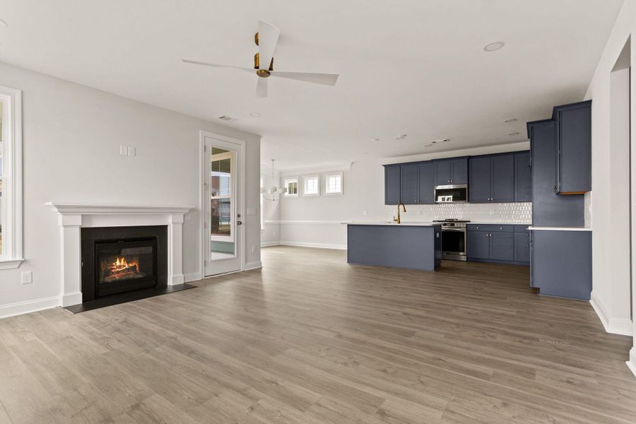 Spacious, unfurnished interior of a new home in Sweetgrass Station, Summerville (Image 33).