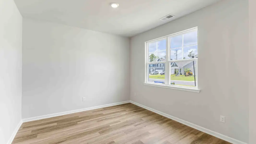 Representative unfurnished interior of a home built from the Hayden by D.R. Horton in Brookside, Richlands (Image 19).