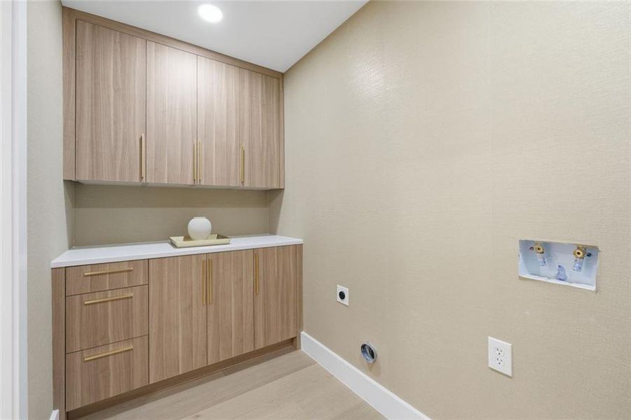 Furnished interior view inside a new home in , Brookhaven (Image 43).