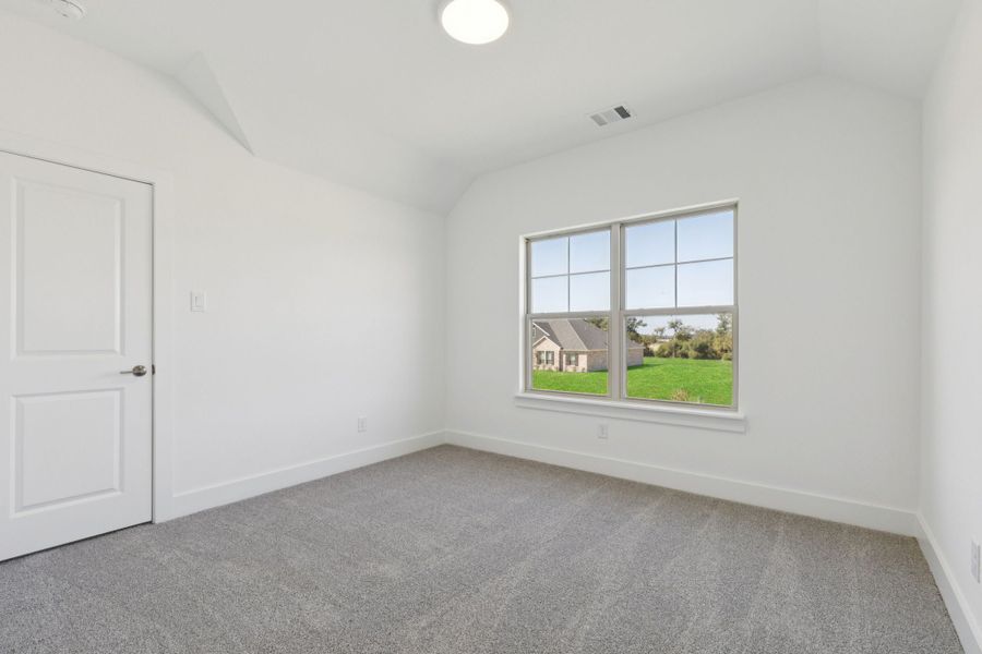 Spacious, unfurnished interior of a new home in Lakeway Estates, Waxahachie (Image 30). Spacious, unfurnished interior of a new home in Lakeway Estates, Waxahachie (Image 30).