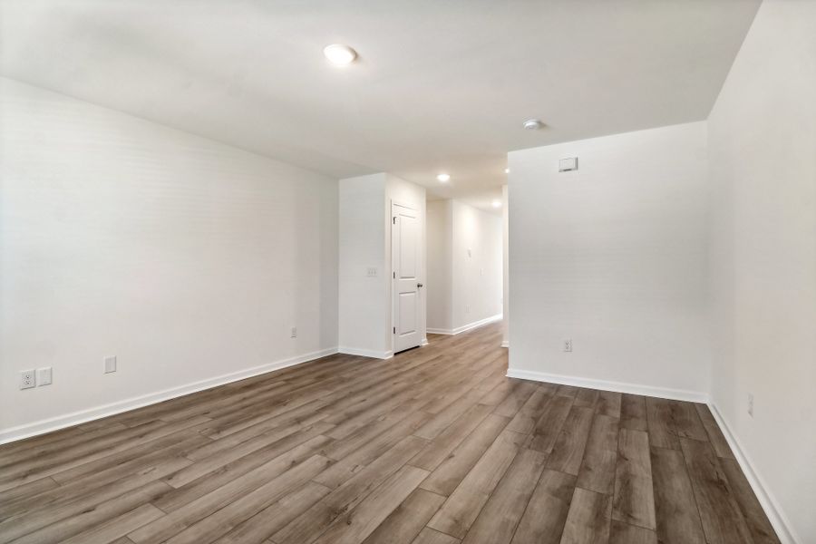 Representative unfurnished interior of a home built from the Helen by Great Southern Homes in Hazelwood, Boiling Springs (Image 17).