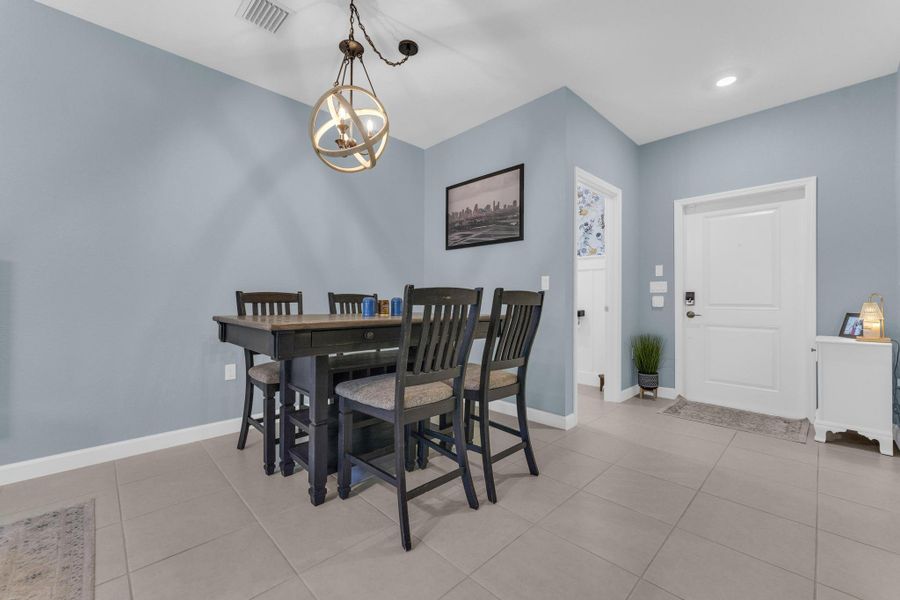 Furnished interior view inside a new home in , Coral Springs (Image 10).
