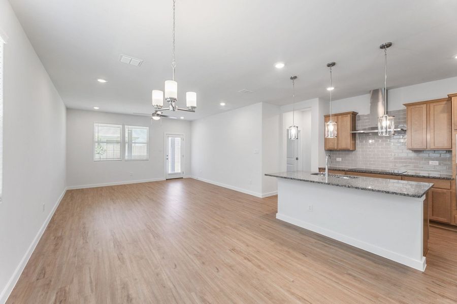 Spacious, unfurnished interior of a new home in Highland Ridge, New Braunfels (Image 21).