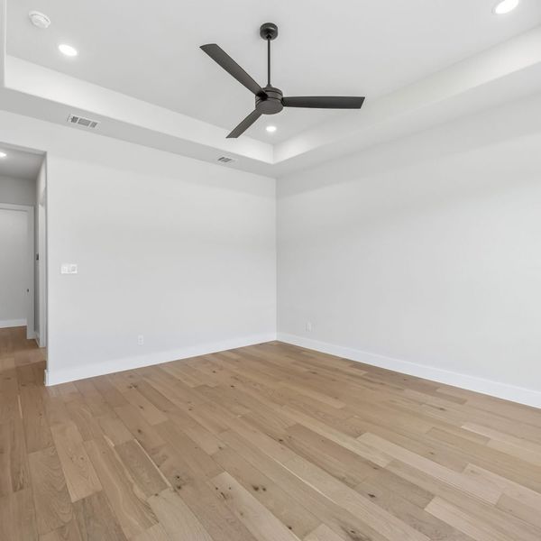 Spacious, unfurnished interior of a new home in StarView, Prosper (Image 59). Spacious, unfurnished interior of a new home in StarView, Prosper (Image 59).