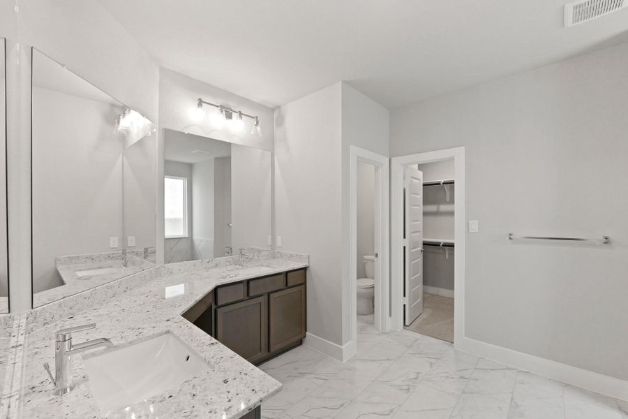 Image 34 of a home in Briarwood Crossing.