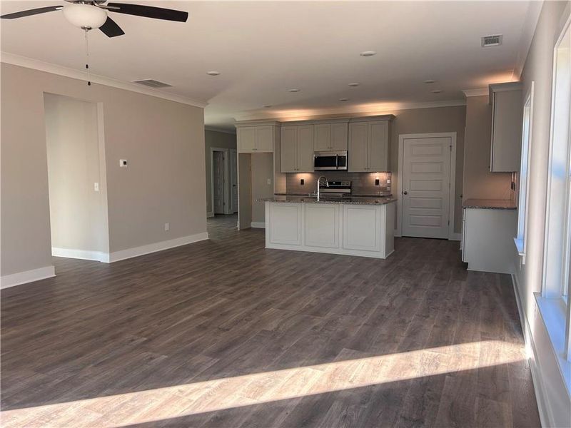 Spacious, unfurnished interior of a new home in , Cartersville (Image 53).