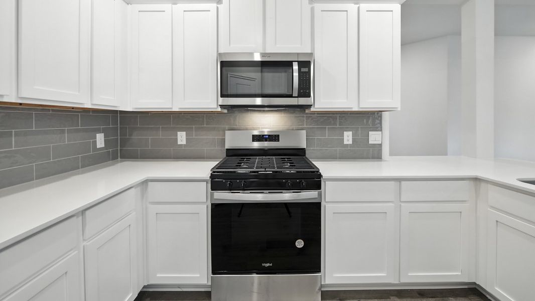 Representative furnished interior of a home built from the Tanzanite by D.R. Horton in The Woods at Lindsey Place, Anna (Image 4). Representative furnished interior of a home built from the Tanzanite by D.R. Horton in The Woods at Lindsey Place, Anna (Image 4).