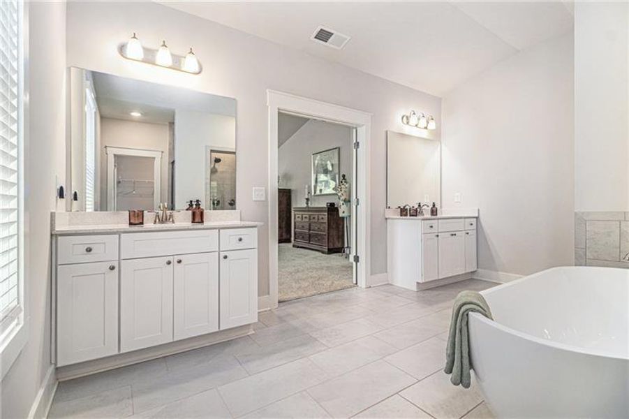 Furnished interior view inside a new home in , Moreland (Image 12).