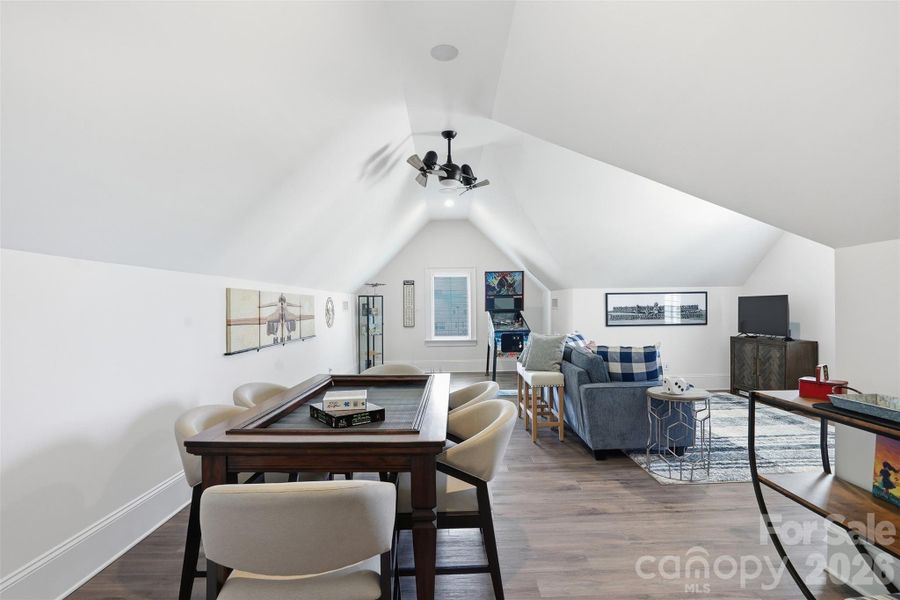 Bonus room