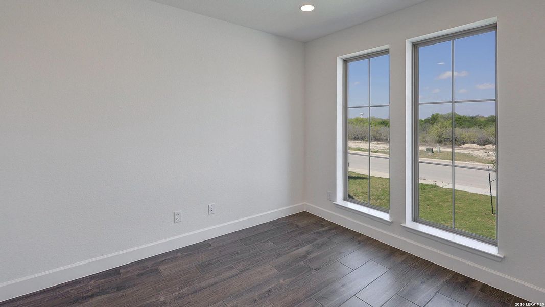 Spacious, unfurnished interior of a new home in Arcadia Ridge, San Antonio (Image 19).
