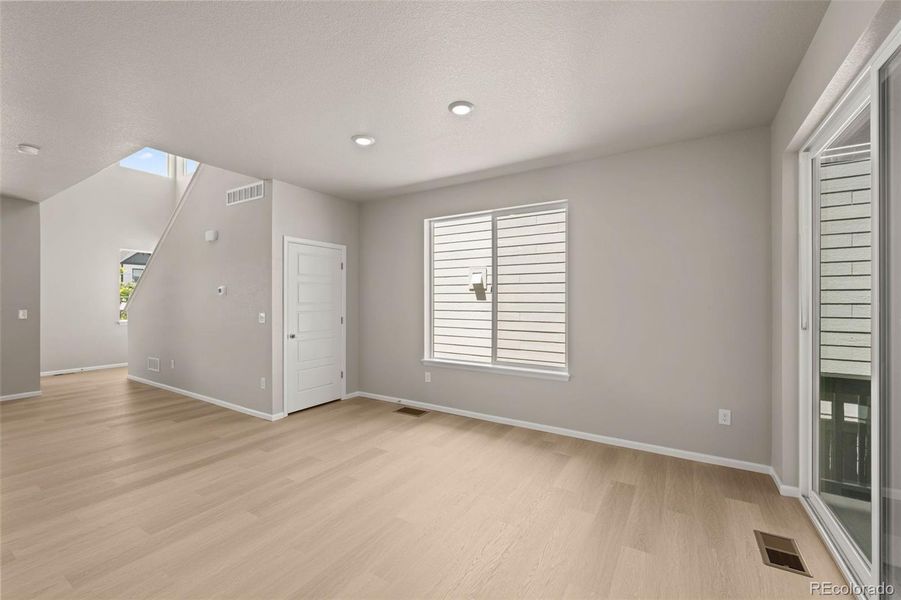 Spacious, unfurnished interior of a new home in Painted Prairie, Aurora (Image 22).
