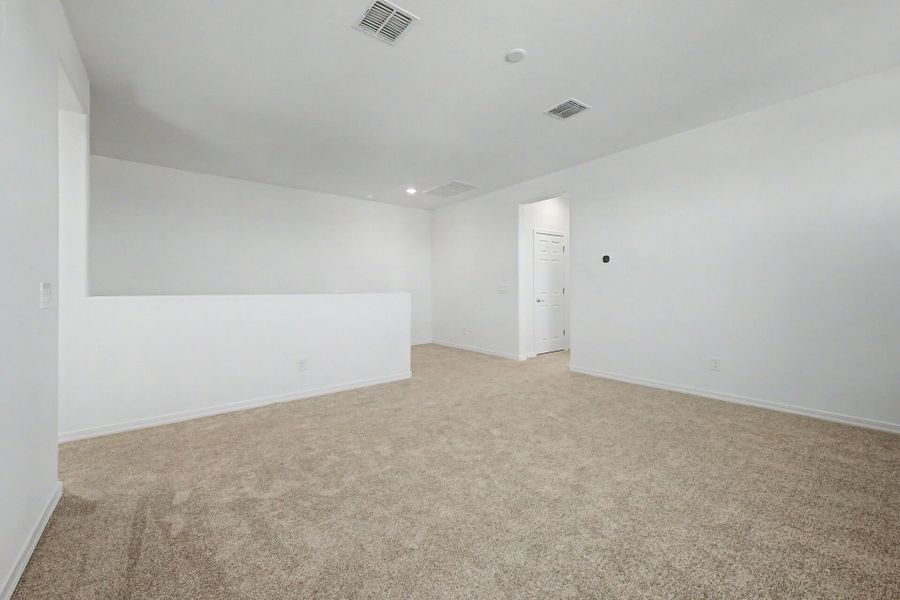 Spacious, unfurnished interior of a new home in Empire Pointe, Queen Creek (Image 14). Spacious, unfurnished interior of a new home in Empire Pointe, Queen Creek (Image 14).