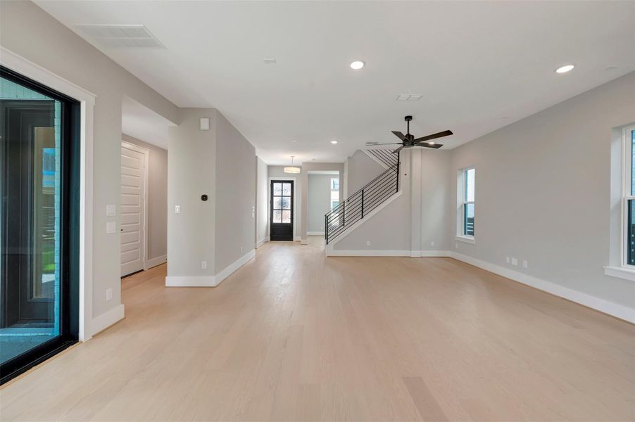 Spacious, unfurnished interior of a new home in Easthaven at Bridgeland Central - Vision Collection, Cypress (Image 25).