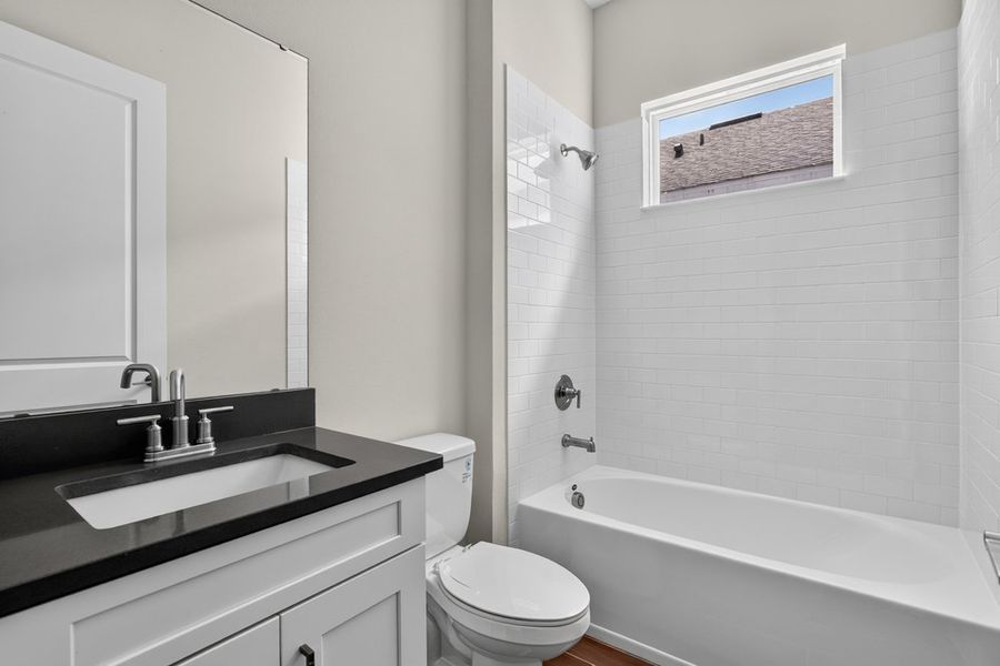 Image 24 of a home in Westview Community Group Page.