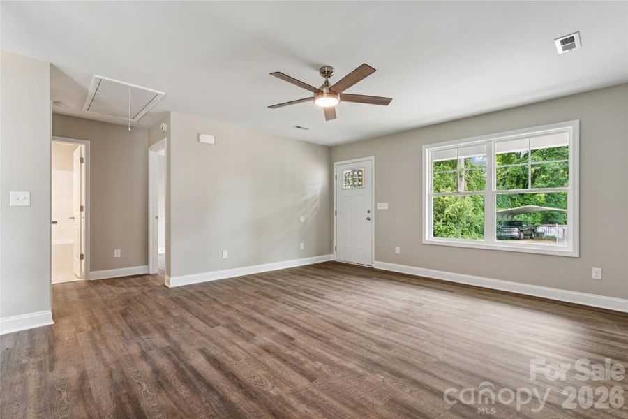 Spacious, unfurnished interior of a new home in , Kannapolis (Image 19).