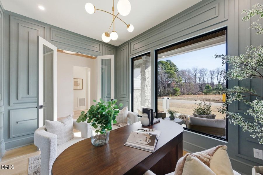 5856 Carriage Gate-23