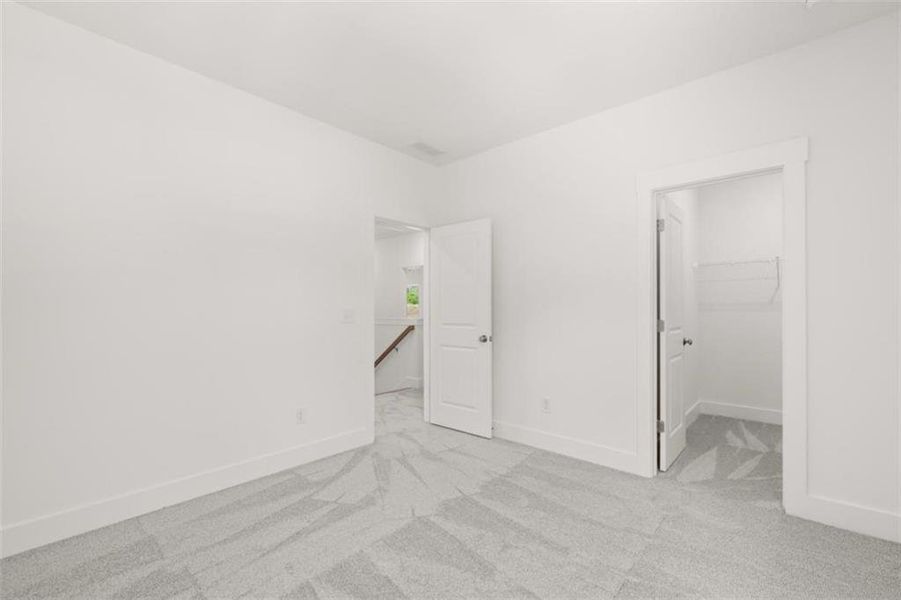 Spacious, unfurnished interior of a new home in Traditions of Braselton, Jefferson (Image 31).