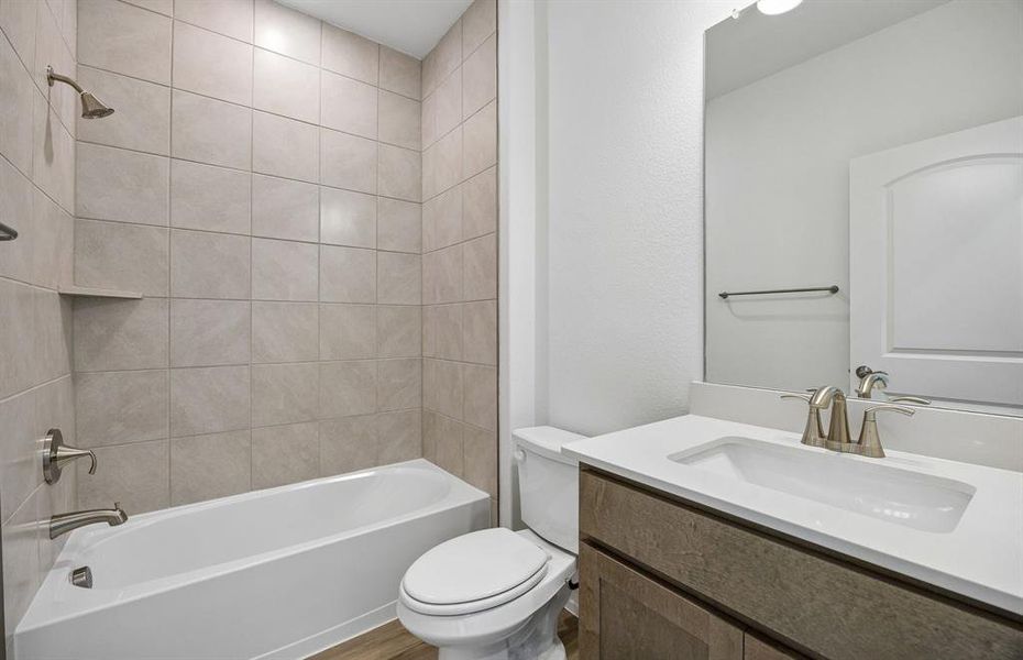 Secondary bath on first level