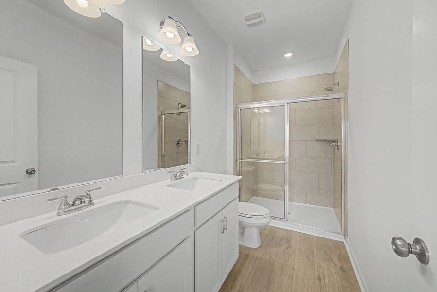 Furnished interior view inside a new home in Sweetbriar Place, Lebanon (Image 8). Furnished interior view inside a new home in Sweetbriar Place, Lebanon (Image 8).