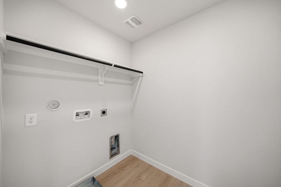 Spacious, unfurnished interior of a new home in Katy Reserve, Katy (Image 18). Spacious, unfurnished interior of a new home in Katy Reserve, Katy (Image 18).