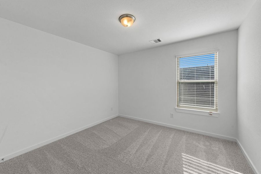 Spacious, unfurnished interior of a new home in Beacon Hill, Waller (Image 22).