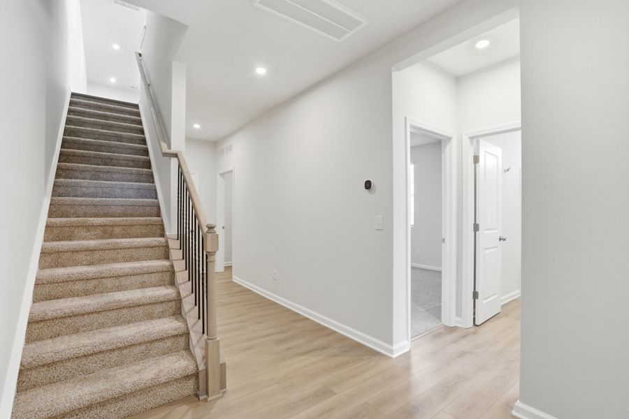 Spacious, unfurnished interior of a new home in Bratton Pointe, Rock Hill (Image 19).