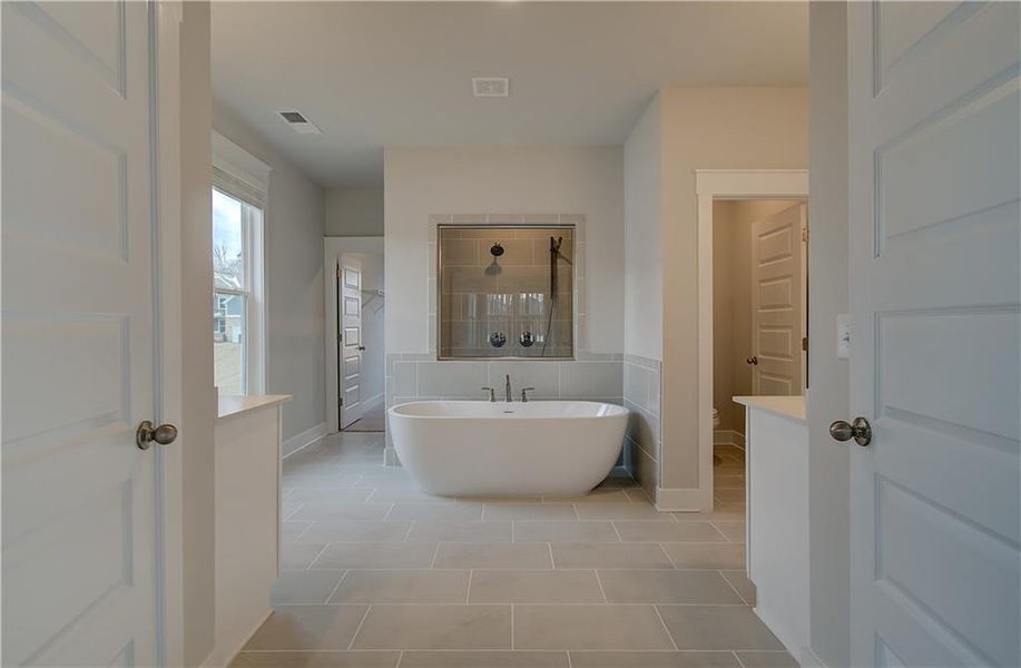 Furnished interior view inside a new home in , Senoia (Image 9).